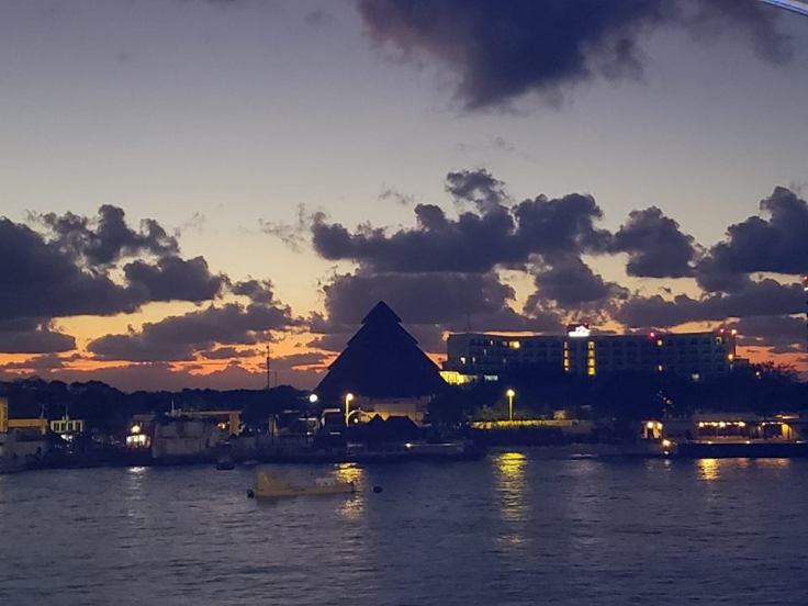 51088745_10214589721085736_7065209953400651776_n